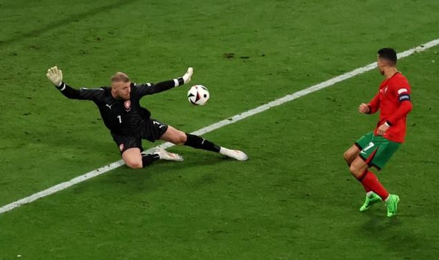 人生第6届欧洲杯 C罗首战没进球 但他依旧有威胁