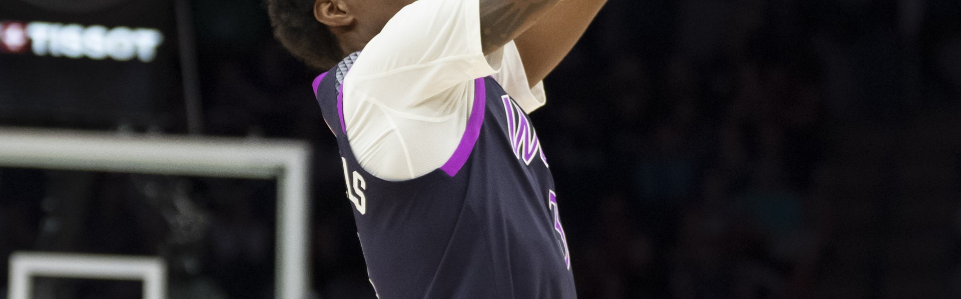 天天盈球app-今天相当准！麦克丹尼尔斯半场6中6得17分 三分4中4&amp;上演空接暴扣