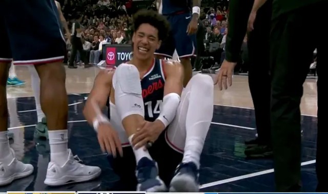 天天盈球-快船官方：尼德豪瑟右脚受伤，将缺席对阵步行者剩余比赛