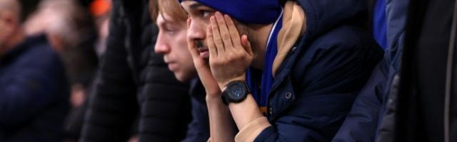 天天盈球即时比分直播-摆烂人遭遇折线局，大过年的看啥切尔西！